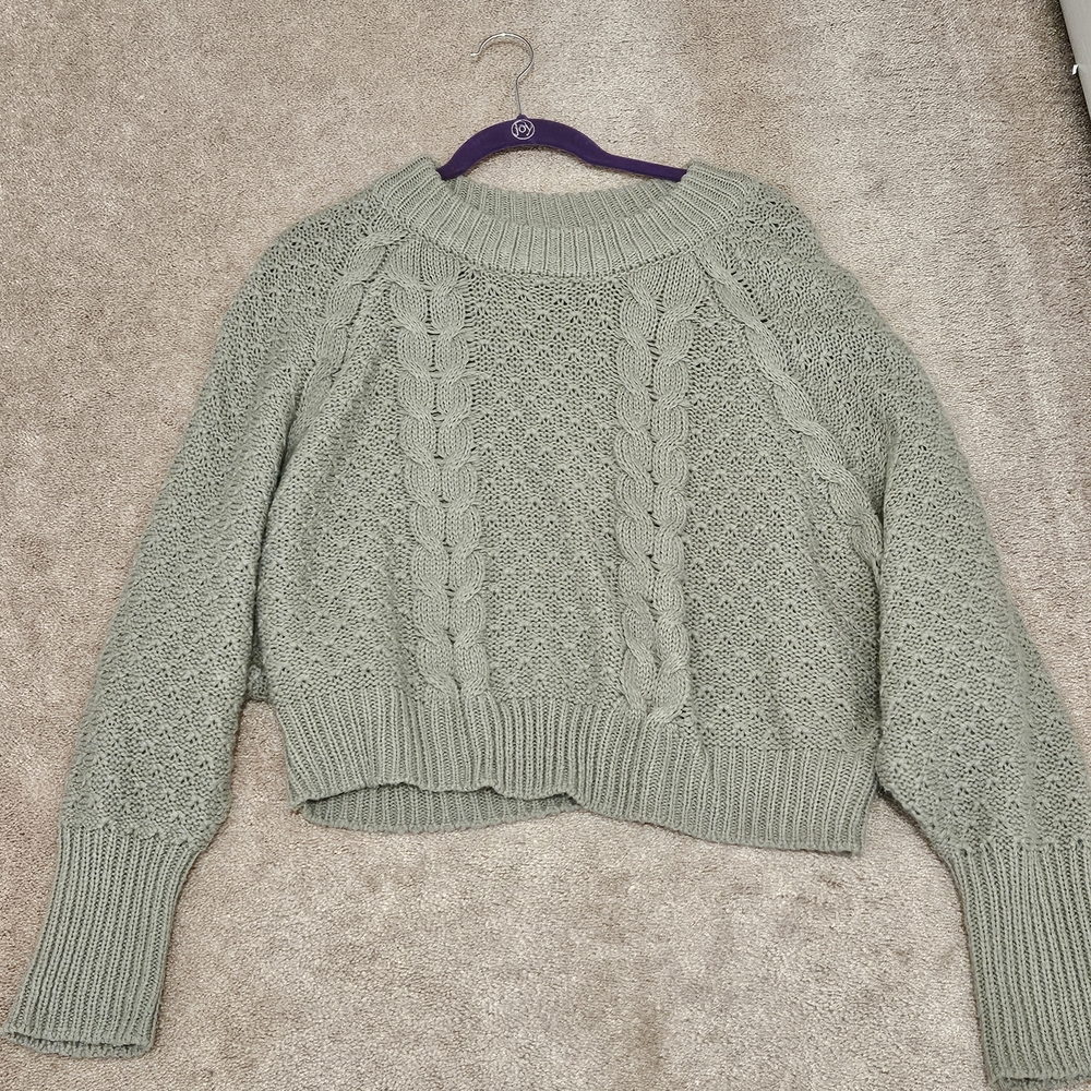 moon & madison Textured Knit Sweater in Soft Green
